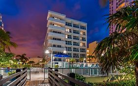 Best Western Plus Atlantic Beach Resort